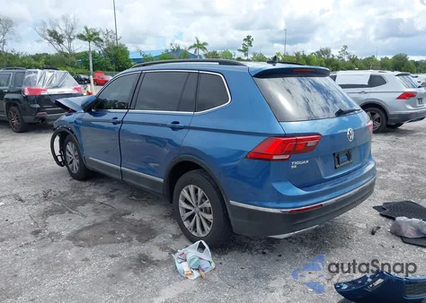 2018 Volkswagen Tiguan 2.0T Se/2.0T Sel z USA, uszkodzony, nr VIN 3VV3B7AX1JM115458